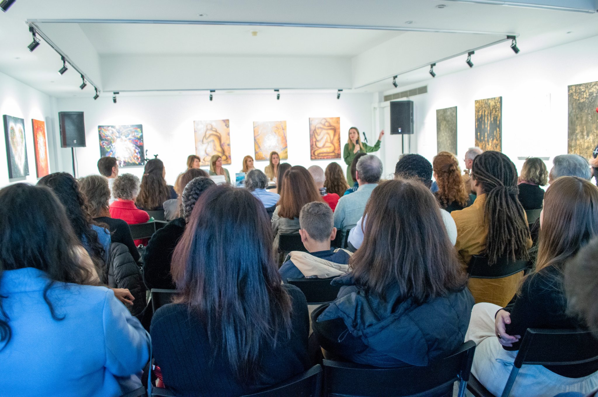 “Conexão” uma exposição impactante de Eduarda Azevedo
